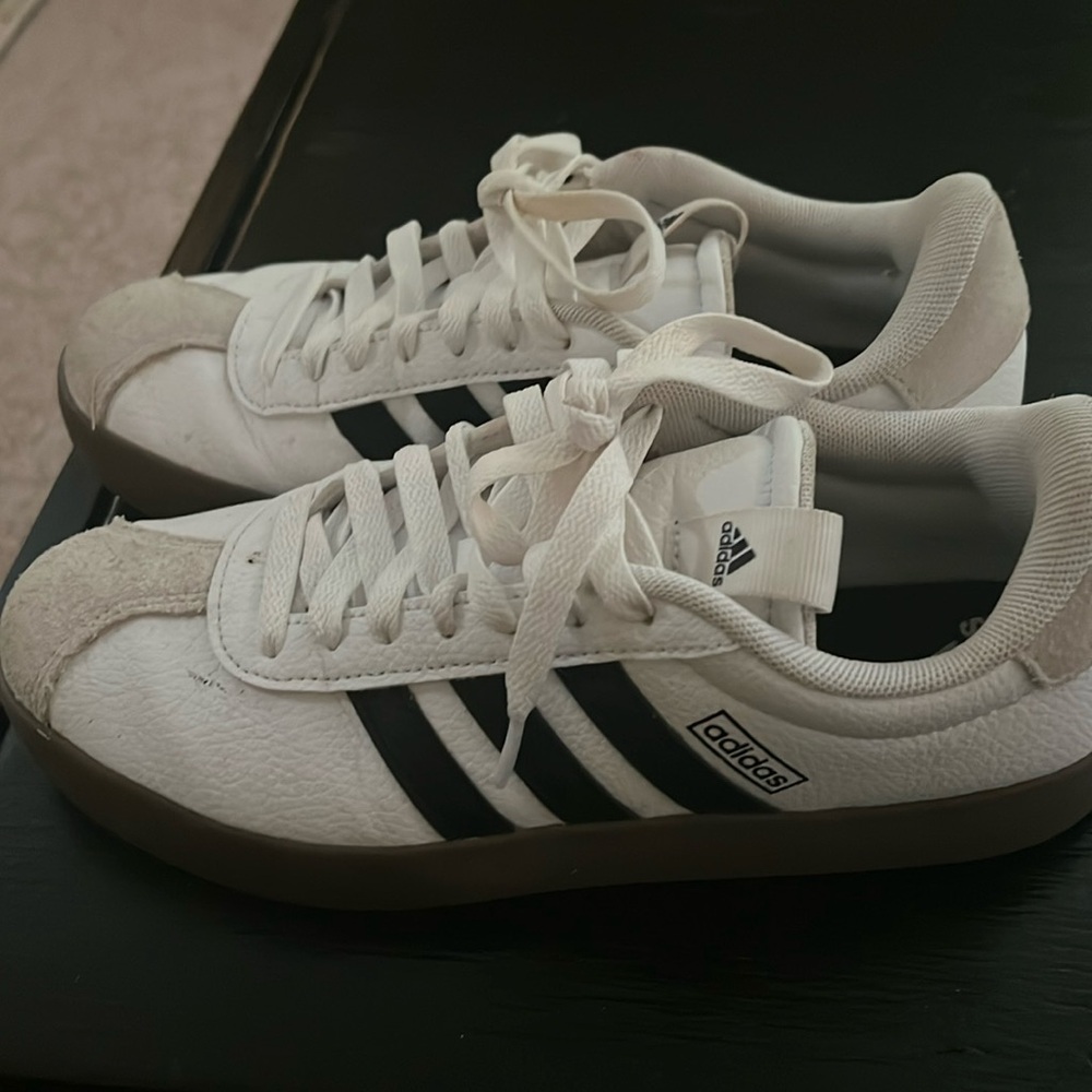 I am selling these shoes because I need a size 6.5.
